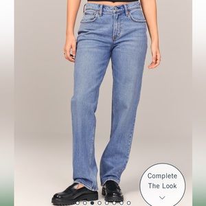 Curve Love Mid Rise 90s Straight Jean